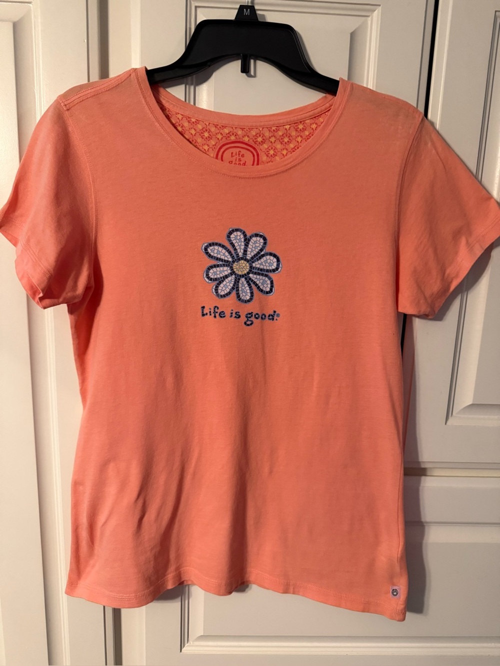 Life is Good womes orange  Daisy Graphic Tee size, medium semi fitted